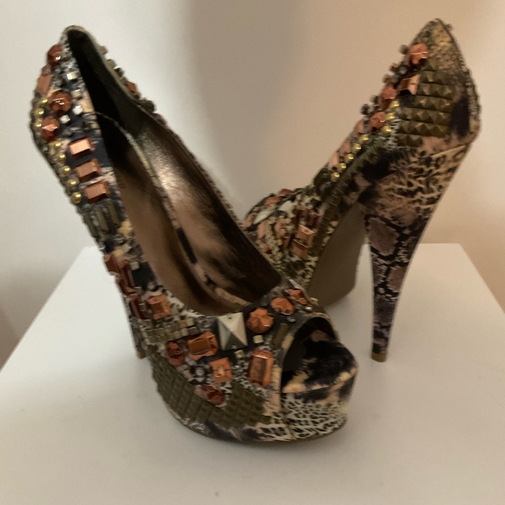 zigi soho bejeweled platform heel